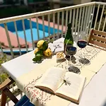 Appartamento Large Family Appartament With Pool Sorrento