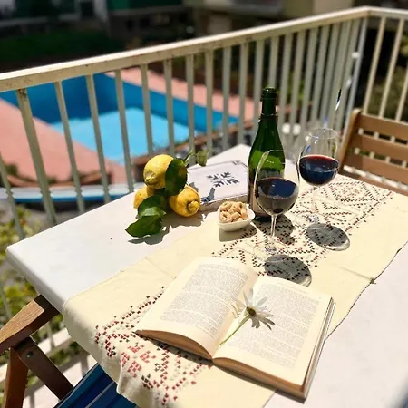 דירה Large Family Appartament With Pool סורנטו